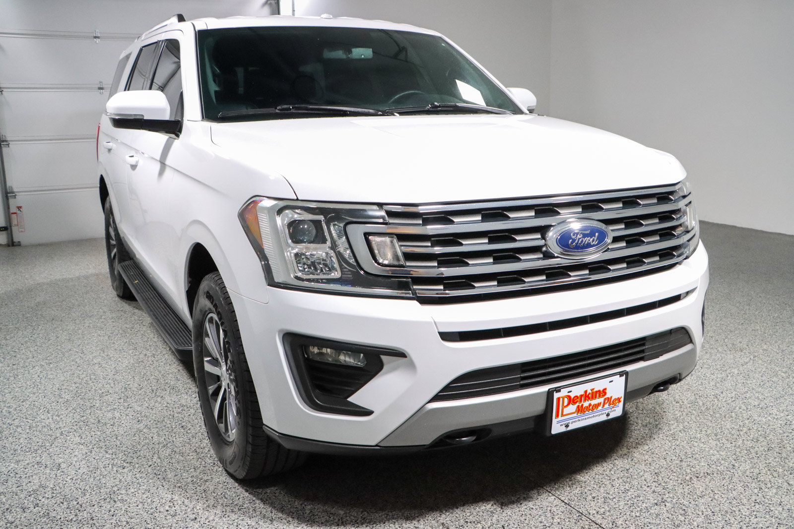 Used 2019 Ford Expedition XLT w/ Equipment Group 201A AWD/4WD image 5