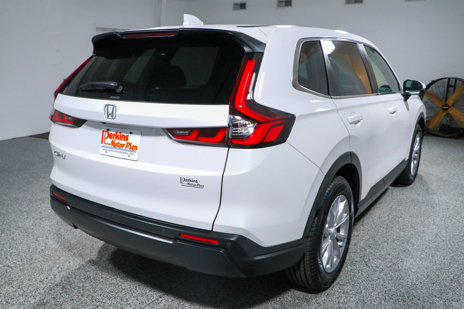 Used 2024 Honda CR-V EX-L image 7