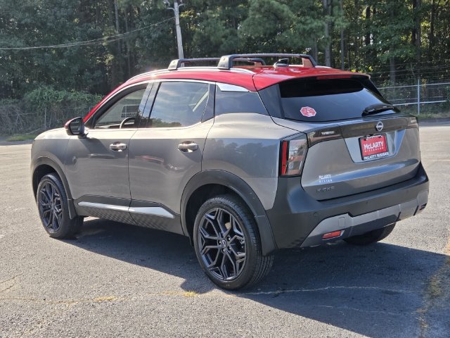 New 2027 Nissan Kicks SR FWD image 3