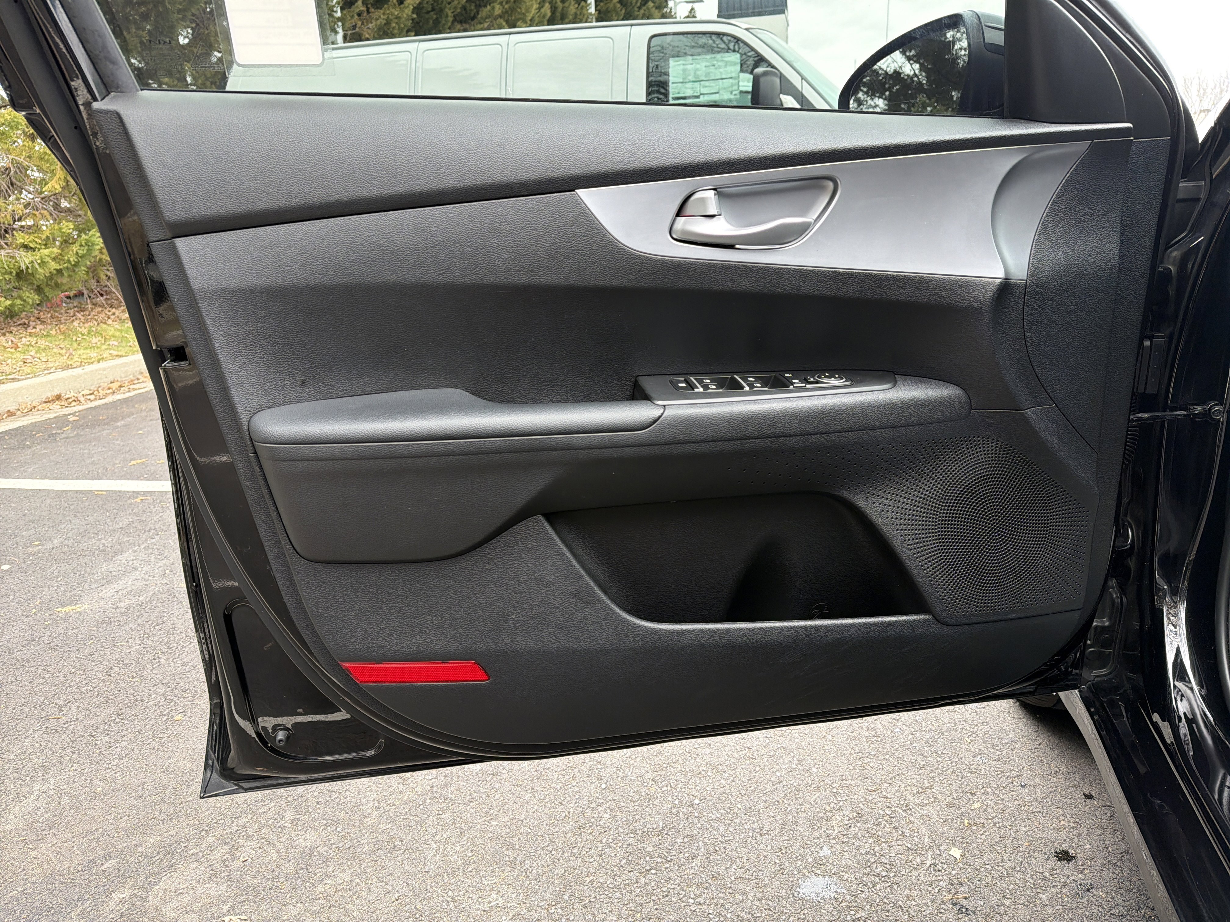 Used 2022 Kia Forte LXS w/ LXS Technology Package image 14