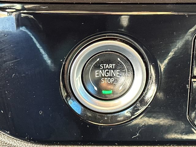 Certified 2024 Chevrolet Silverado 1500 LT AWD/4WD image 35