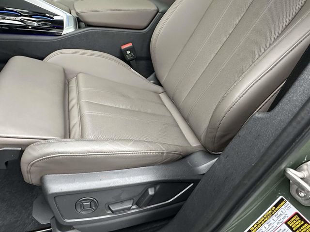Certified 2025 Audi Q5 2.0T Premium Plus w/ Premium Plus image 21