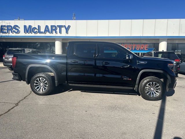 Used 2022 GMC Sierra 1500 AT4 w/ AT4 Premium Package image 3