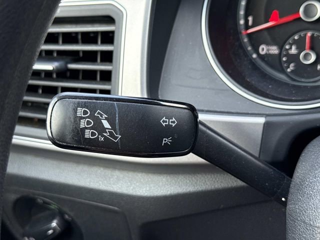 Used 2018 Volkswagen Atlas S image 26