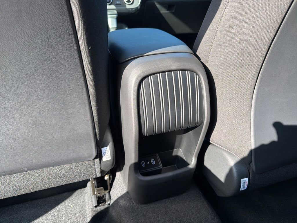 New 2026 Hyundai Kona SE image 16