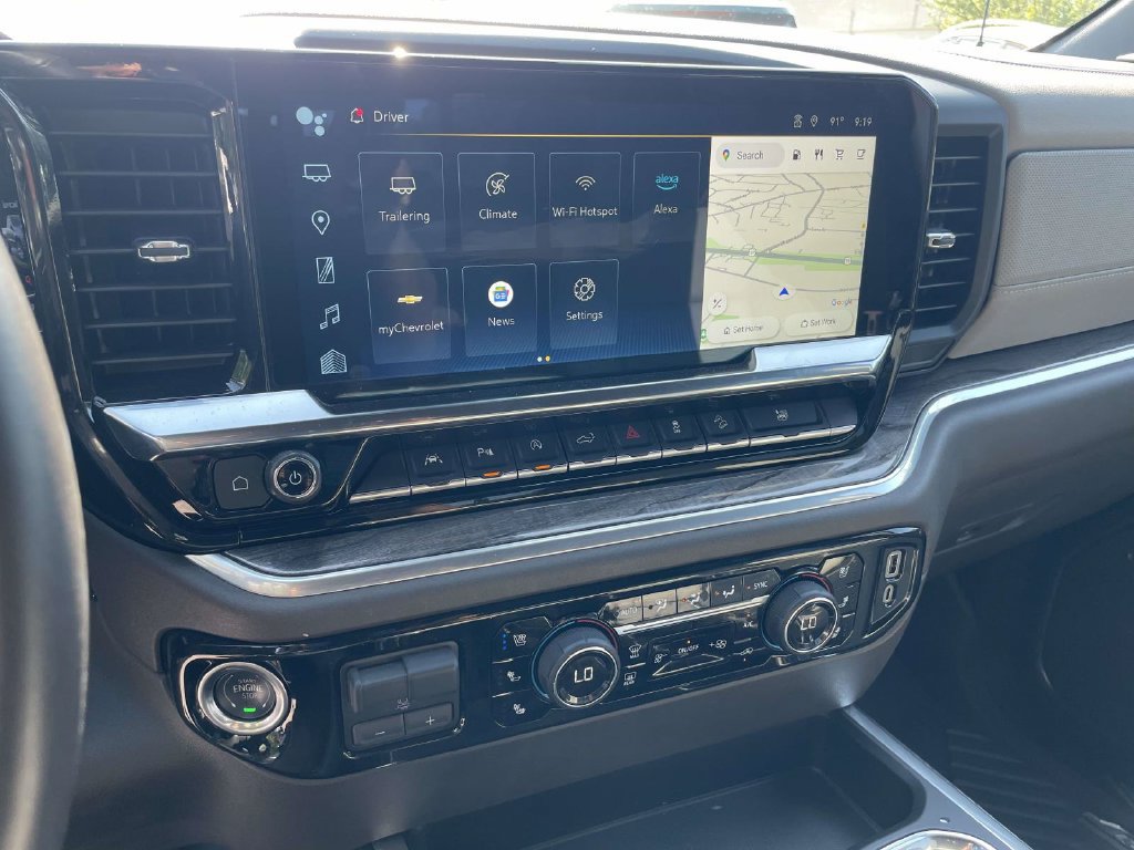 Used 2024 Chevrolet Silverado 1500 LTZ AWD/4WD image 23