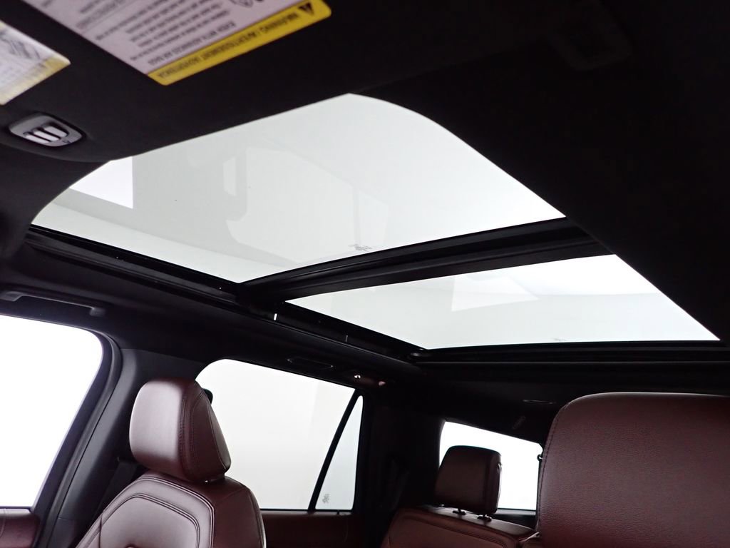 Used 2024 Ford Expedition Max Limited image 35