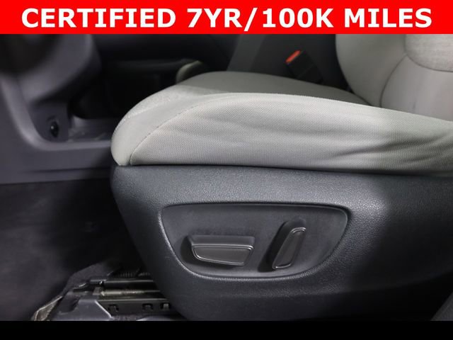 Used 2024 Toyota Sienna LE image 15
