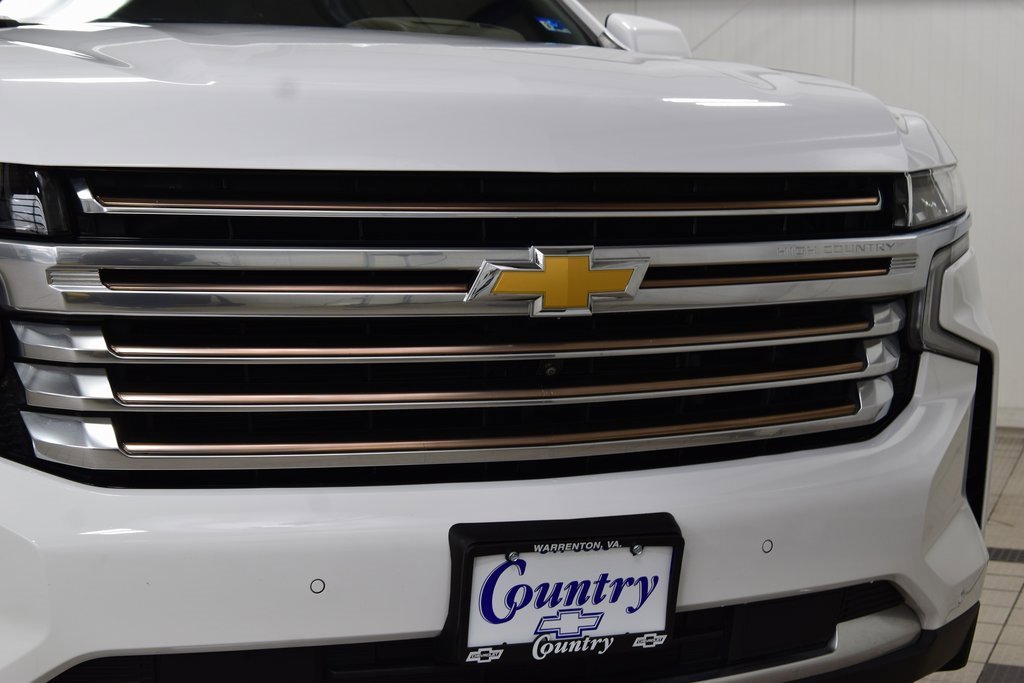 Used 2024 Chevrolet Suburban High Country image 11
