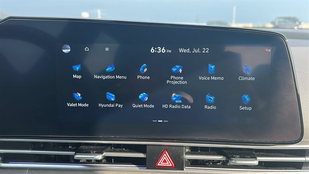Certified 2024 Hyundai Elantra SEL FWD image 24