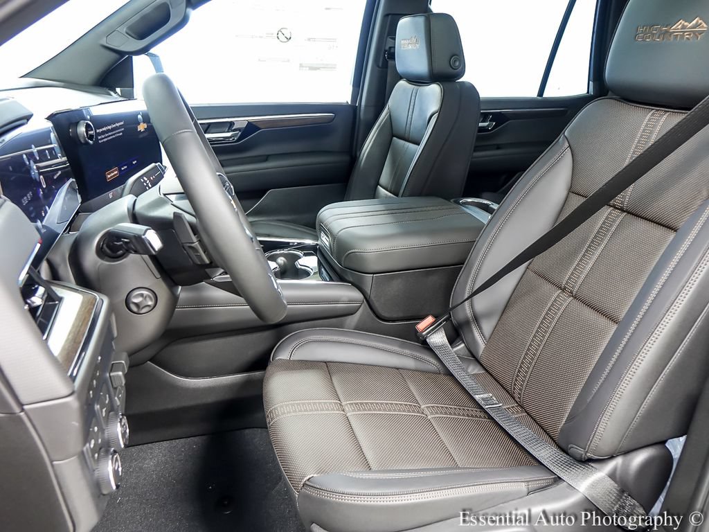 New 2026 Chevrolet Tahoe High Country w/ Sun And Tow Package AWD/4WD image 9