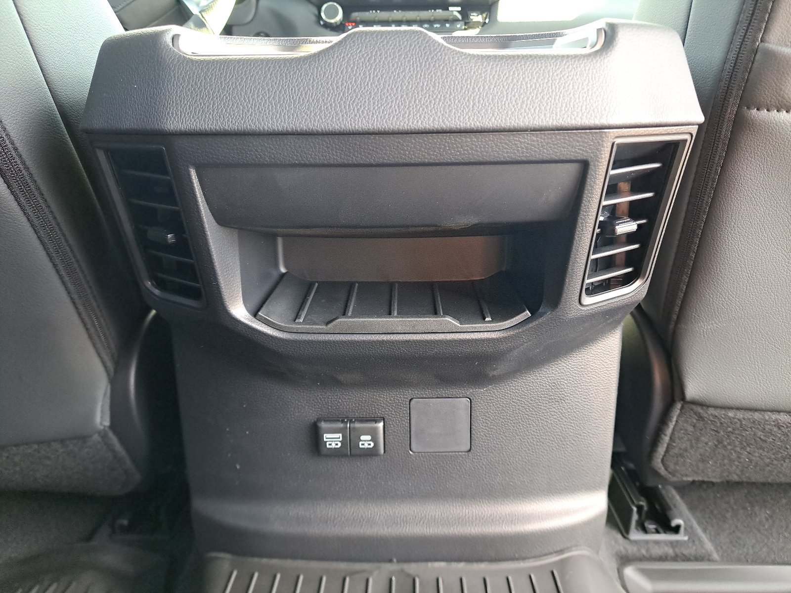 New 2026 Toyota Tundra Limited AWD/4WD image 30