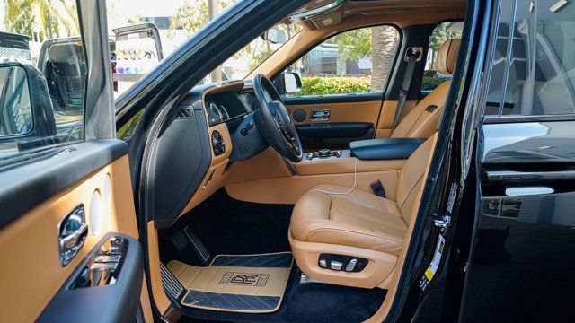 Used 2019 Rolls-Royce Cullinan image 45
