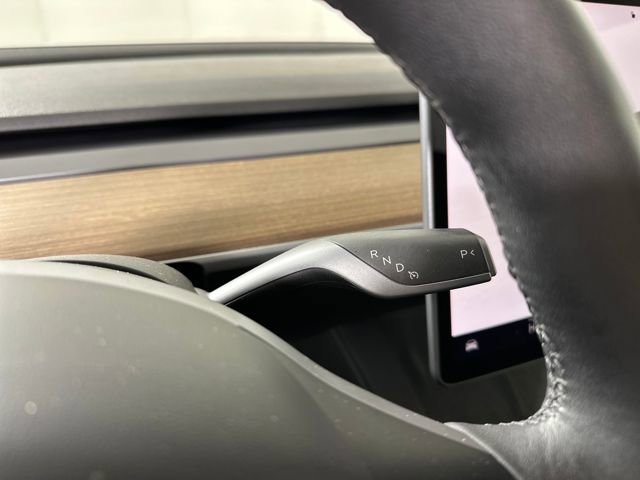 Used 2023 Tesla Model 3 Standard Range image 17