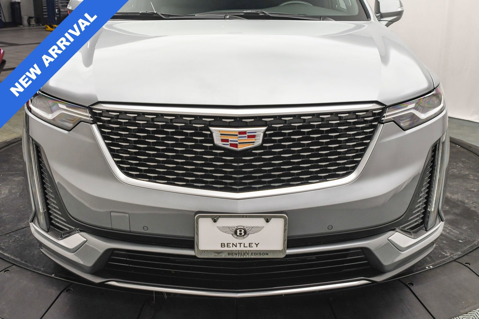 Used 2025 Cadillac XT6 Premium Luxury image 30