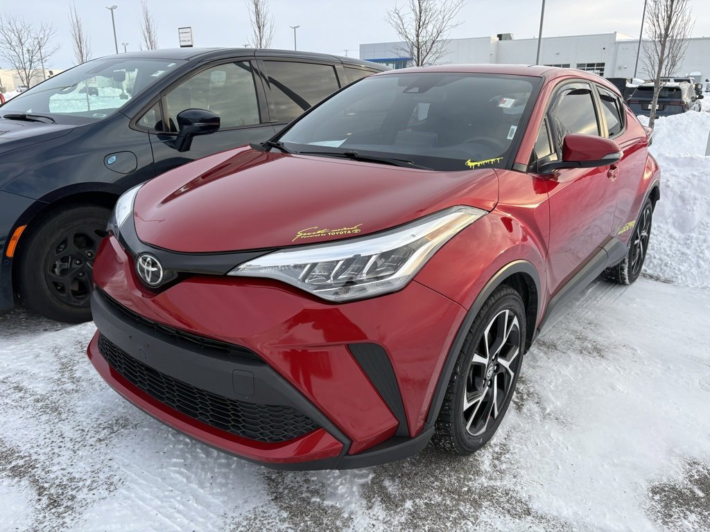 Used 2021 Toyota C-HR XLE image 5