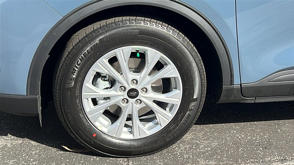 New 2025 Ford Escape Active image 12