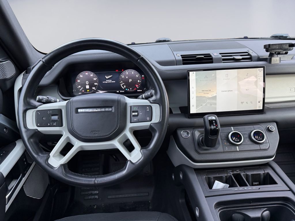 Used 2023 Land Rover Defender 130 X-Dynamic SE image 12