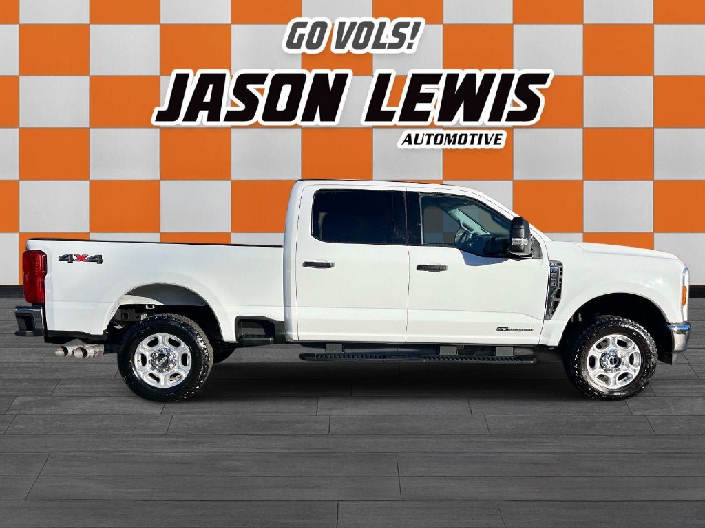 Used 2026 Ford F250 XLT AWD/4WD image 2