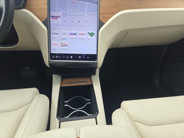 Used 2020 Tesla Model X Long Range image 14