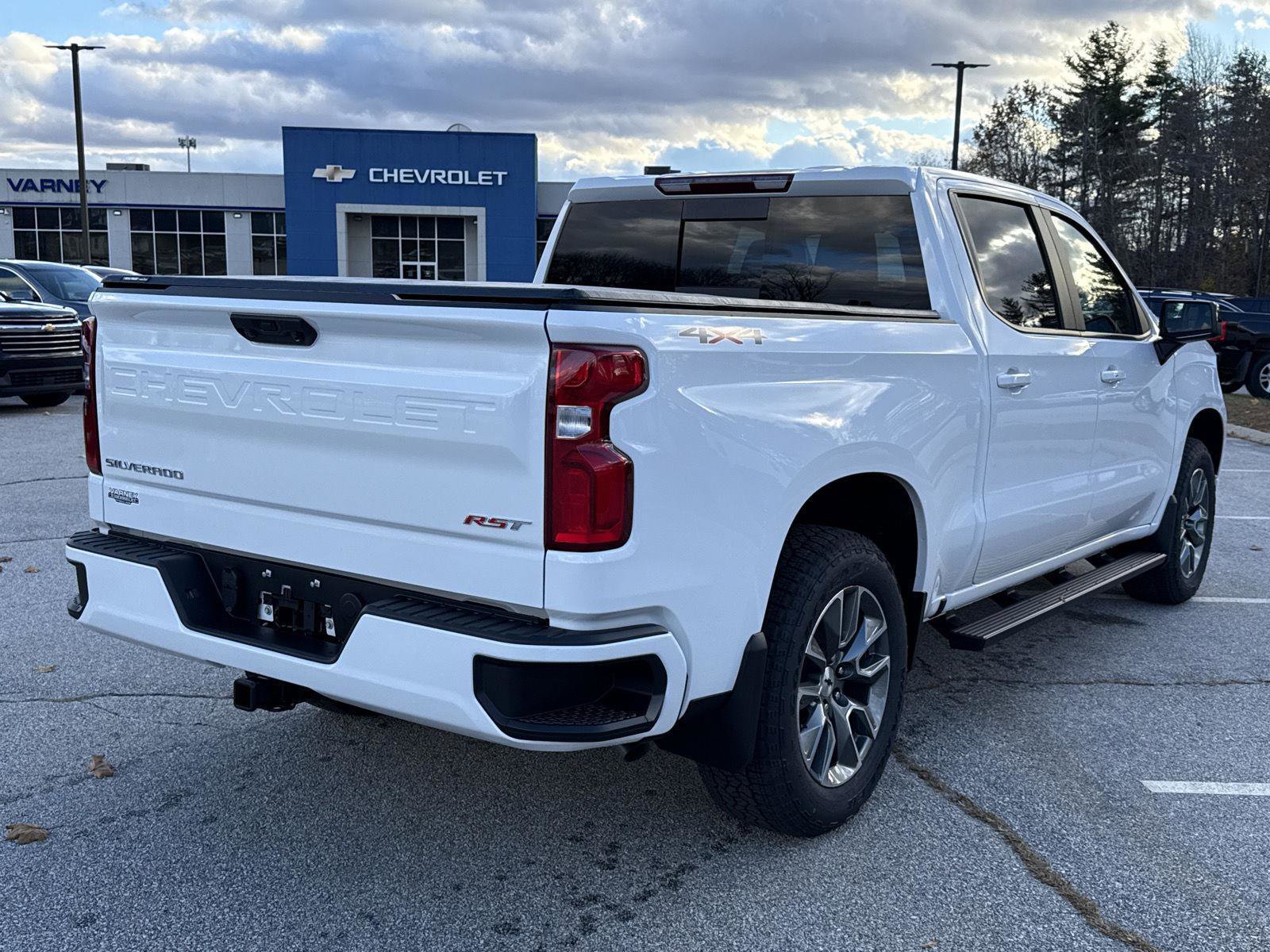 New 2026 Chevrolet Silverado 1500 RST w/ Convenience Package II AWD/4WD image 8