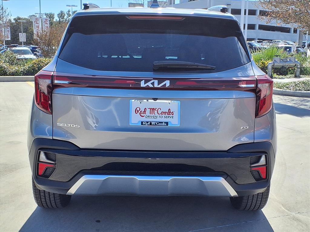 Used 2024 Kia Seltos SX w/ SX Sunroof Package image 6
