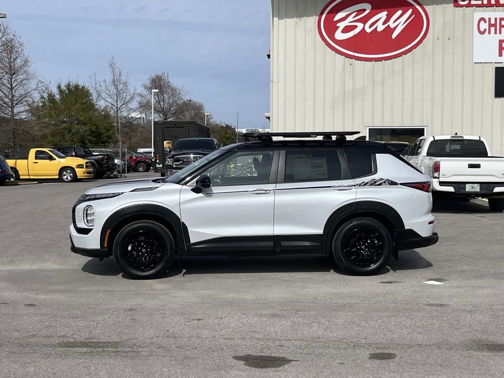 New 2026 Mitsubishi Outlander Trail Edition AWD/4WD image 2