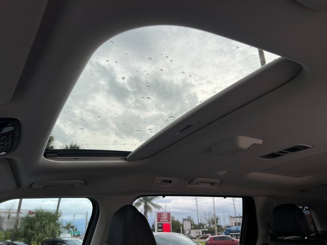 New 2026 Kia Carnival SX w/ SX Dark Edition Package image 29