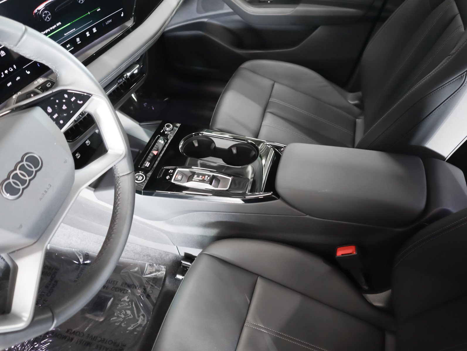 Used 2025 Audi Q6 e-tron Premium image 19