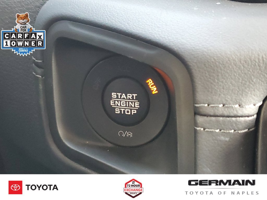 Used 2026 Jeep Wrangler Unlimited Sahara AWD/4WD image 34