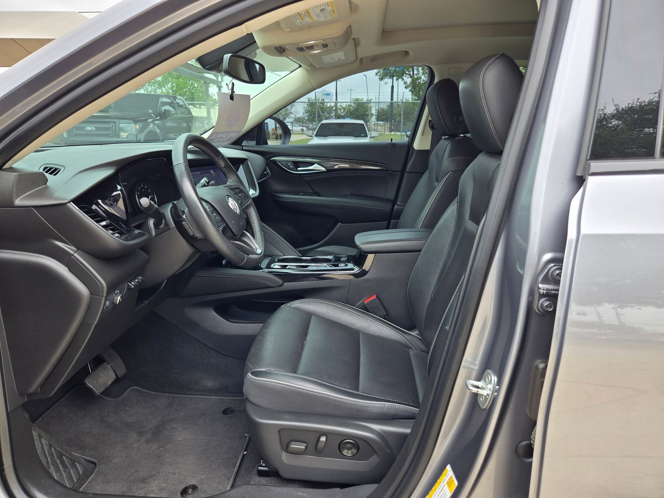 Certified 2021 Buick Envision Essence w/ Technology Package I FWD image 9