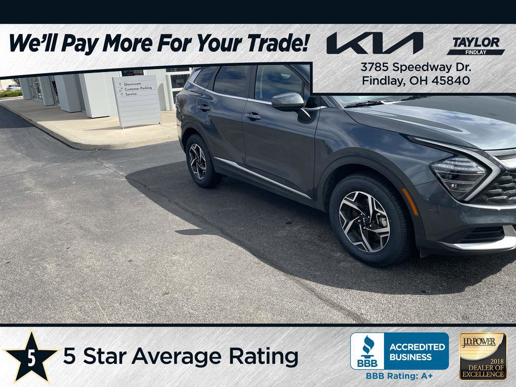 Used 2025 Kia Sportage LX image 1