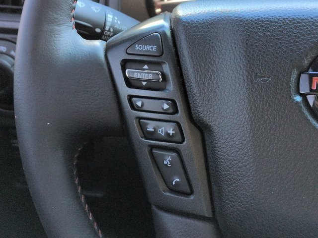 Used 2021 Nissan Titan PRO-4X w/ Pro-4x Convenience Package image 26