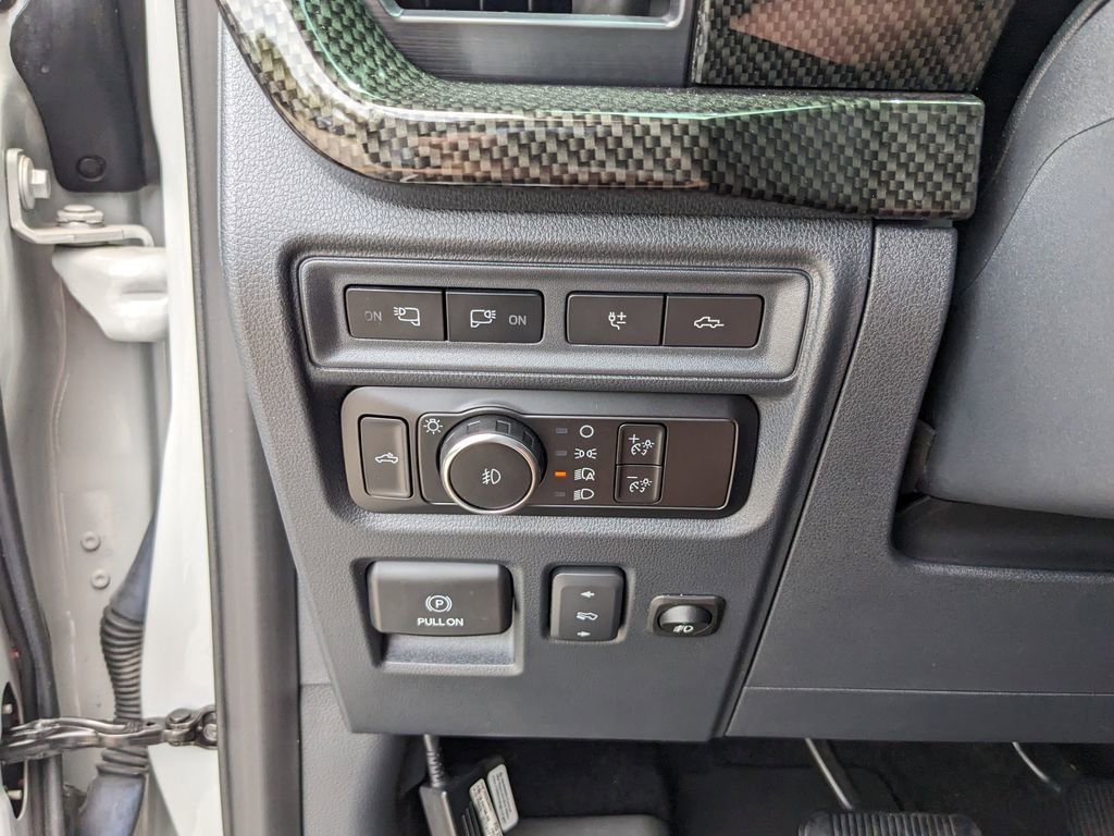 Used 2023 Ford F150 Lariat w/ Equipment Group 502A High image 31