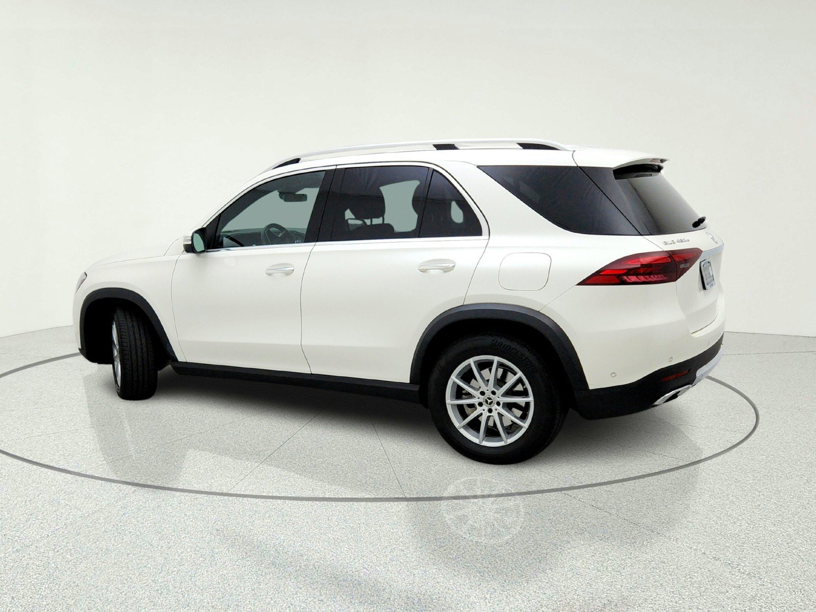 Used 2024 Mercedes-Benz GLE 450e 4MATIC image 13