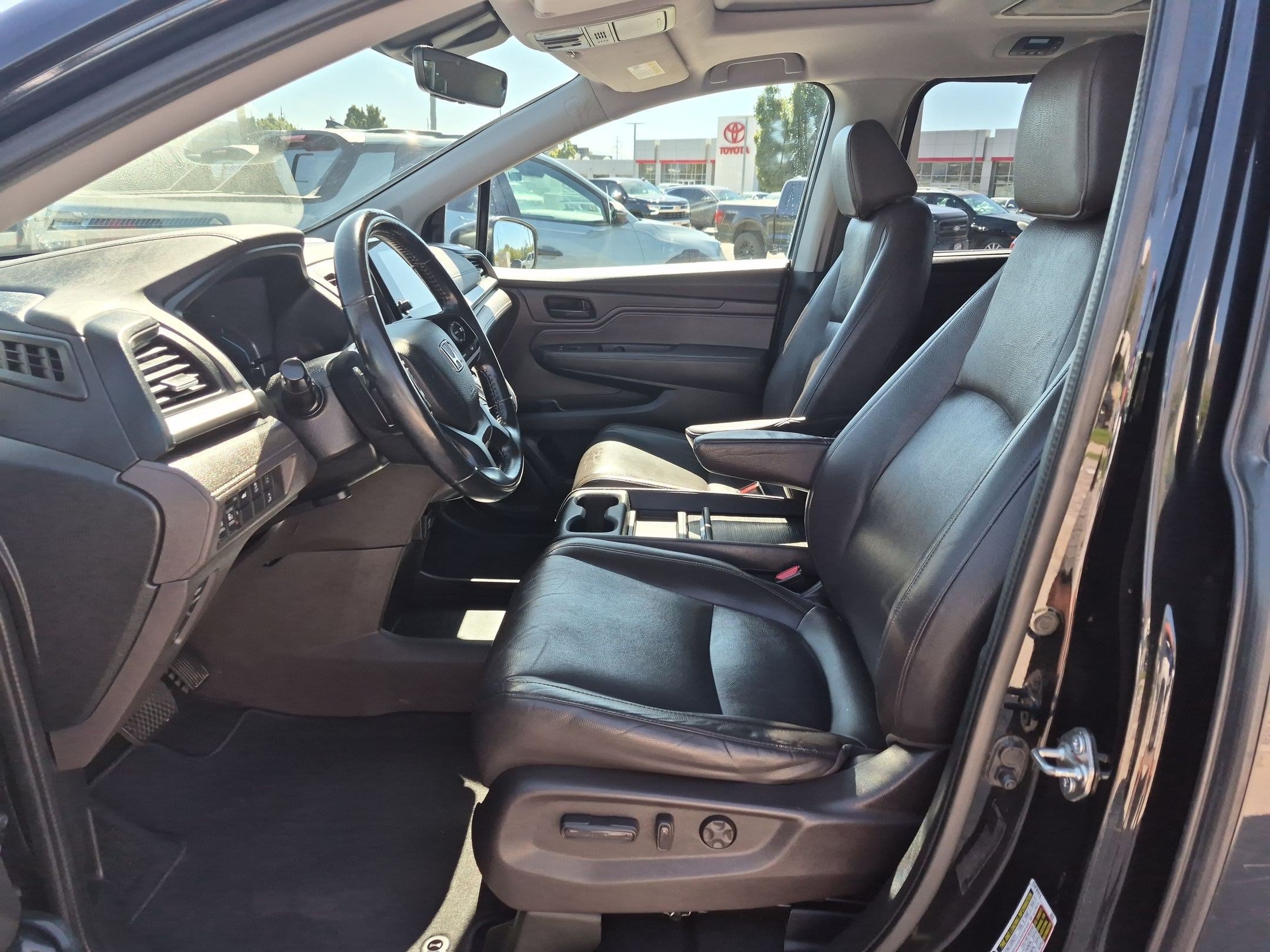 Used 2018 Honda Odyssey EX-L image 16