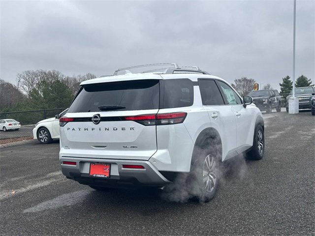 New 2025 Nissan Pathfinder SL image 4