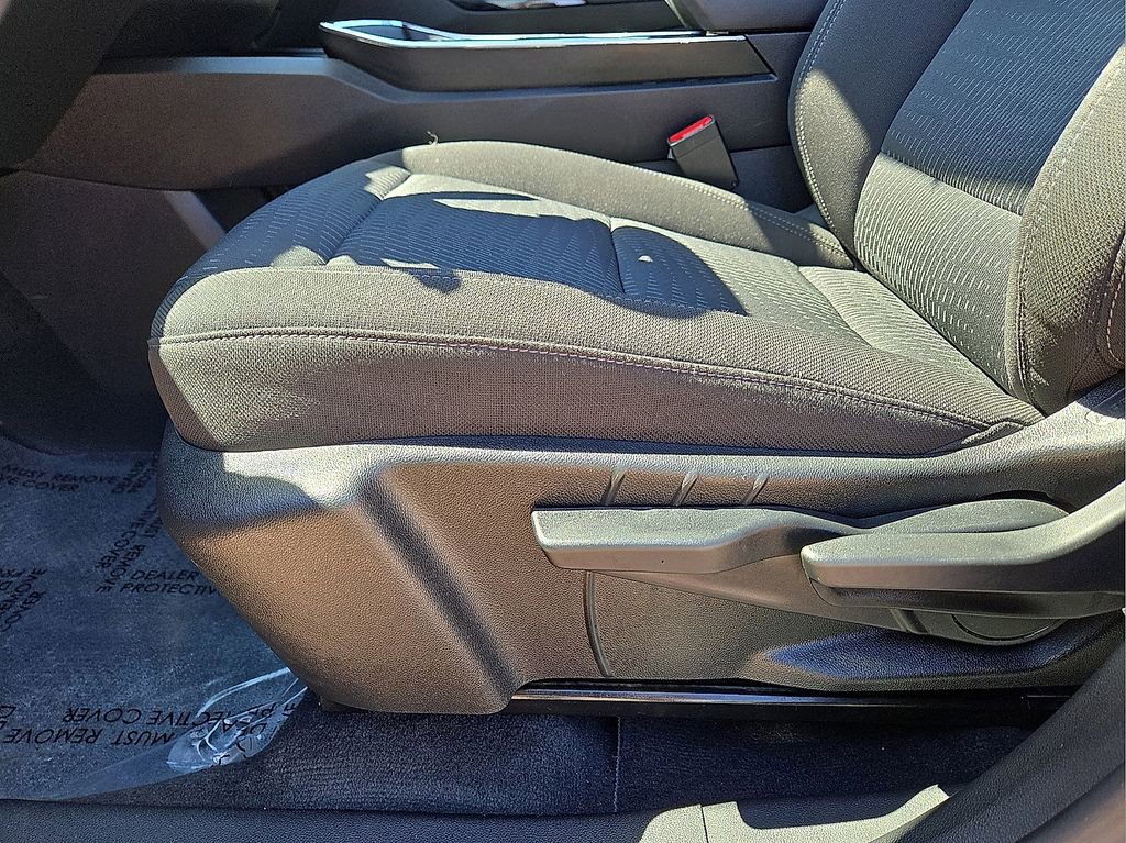 Used 2025 Chevrolet Equinox LT AWD/4WD image 22