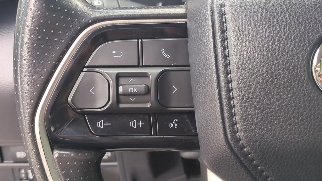 Used 2024 Toyota Tundra SR5 w/ SR5 Convenience Package RWD image 19