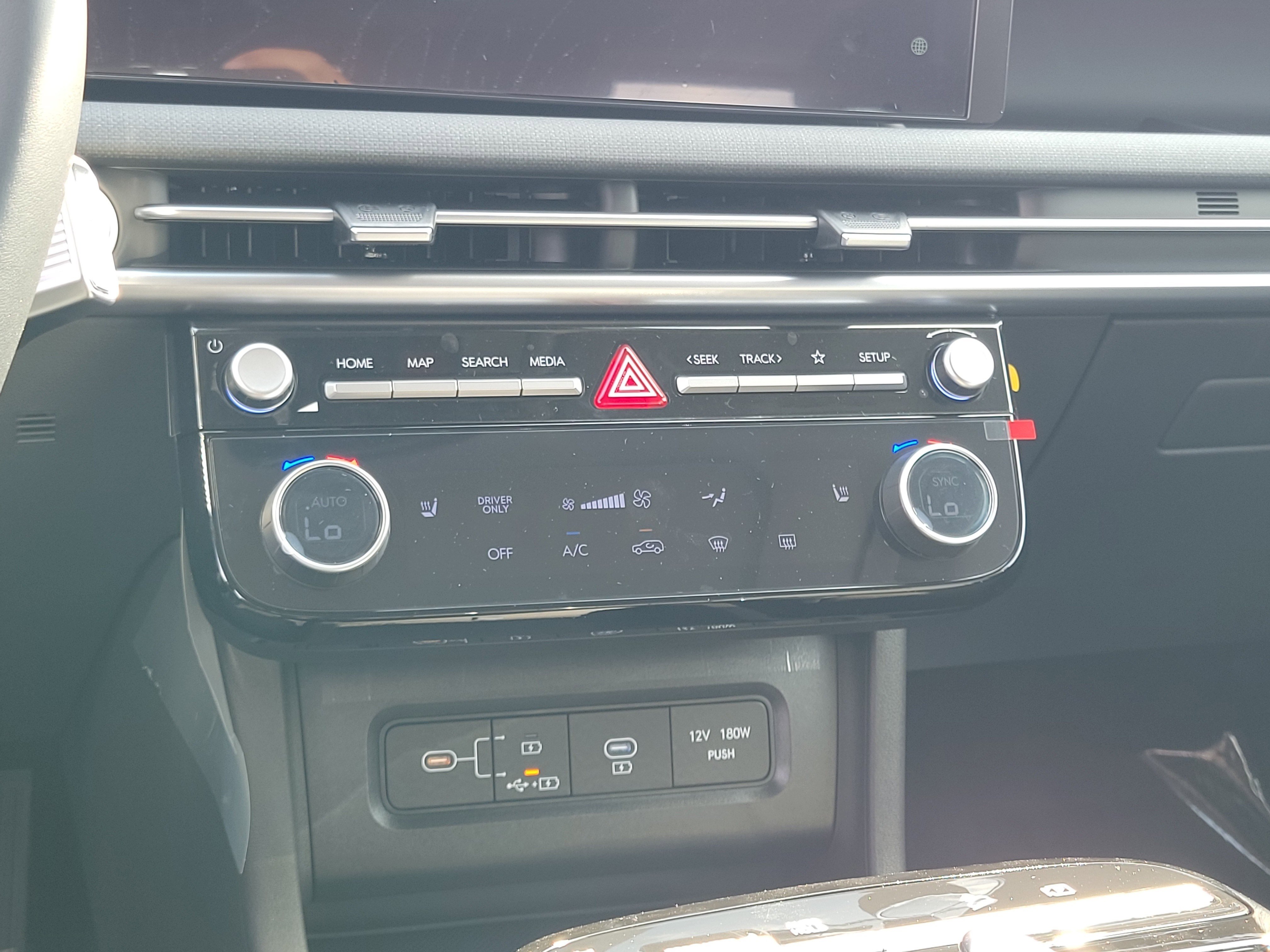 New 2025 Hyundai Tucson SEL image 11