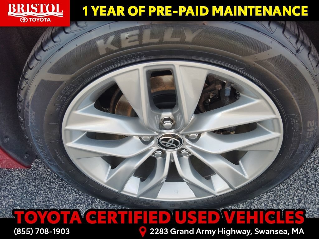 Certified 2022 Toyota Avalon XLE FWD image 11