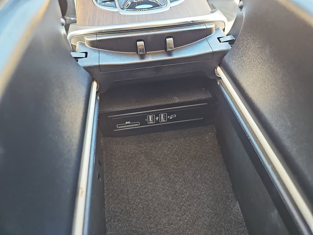 Used 2021 Mercedes-Benz C 300 Sedan image 25
