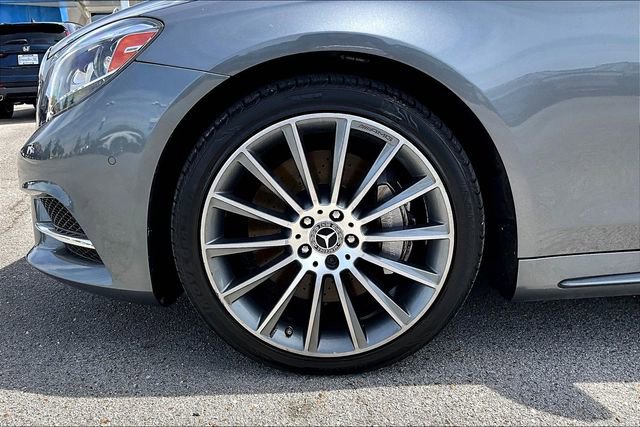 Used 2017 Mercedes-Benz S 550 Sedan image 30