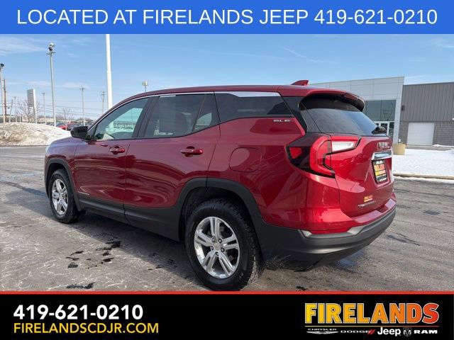 Used 2024 GMC Terrain SLE w/ LPO, Floor Liner Package image 5