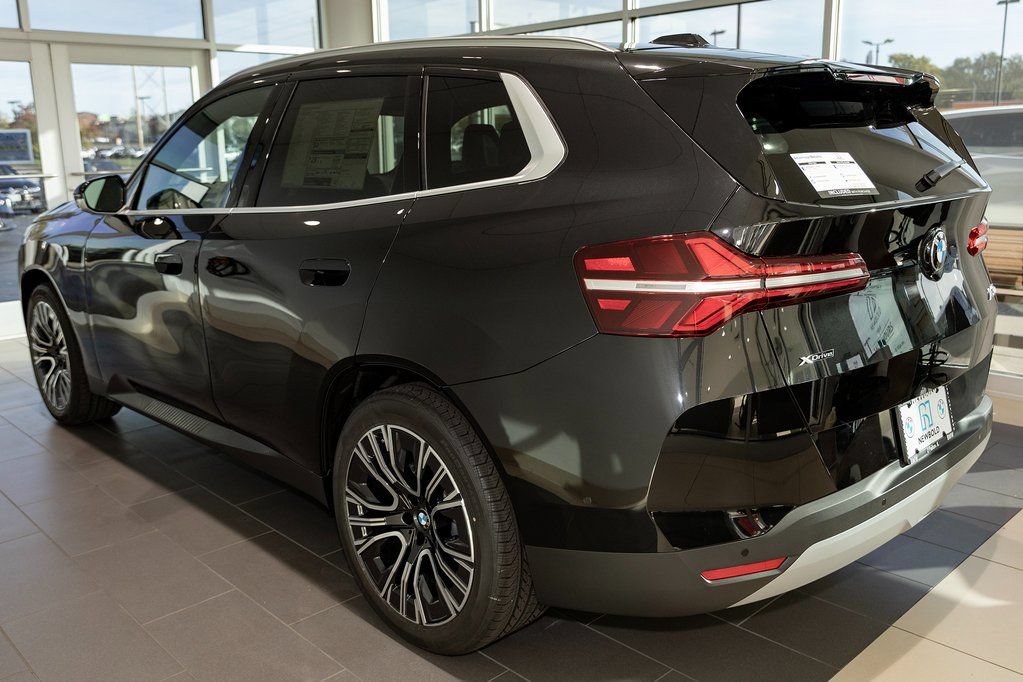 Used 2026 BMW X3 xDrive30i w/ Premium Package AWD/4WD image 4