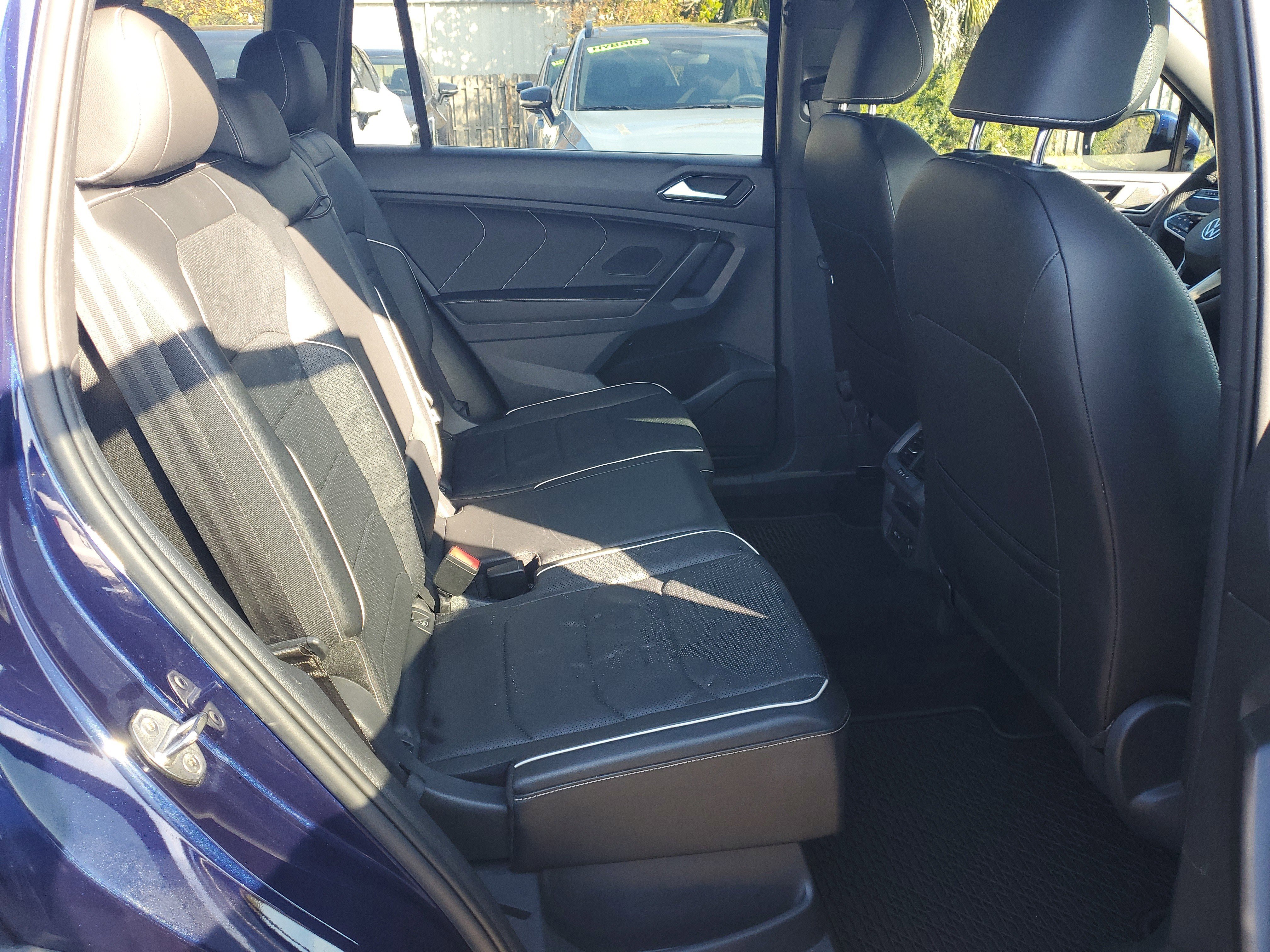 Used 2022 Volkswagen Tiguan SEL R-Line image 13