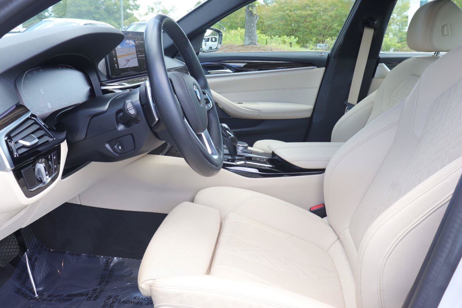 Used 2023 BMW 540i w/ Premium Package RWD image 10