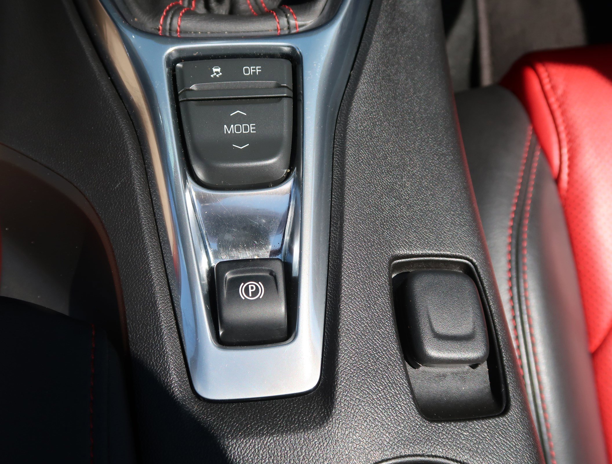 Used 2017 Chevrolet Camaro SS RWD image 32