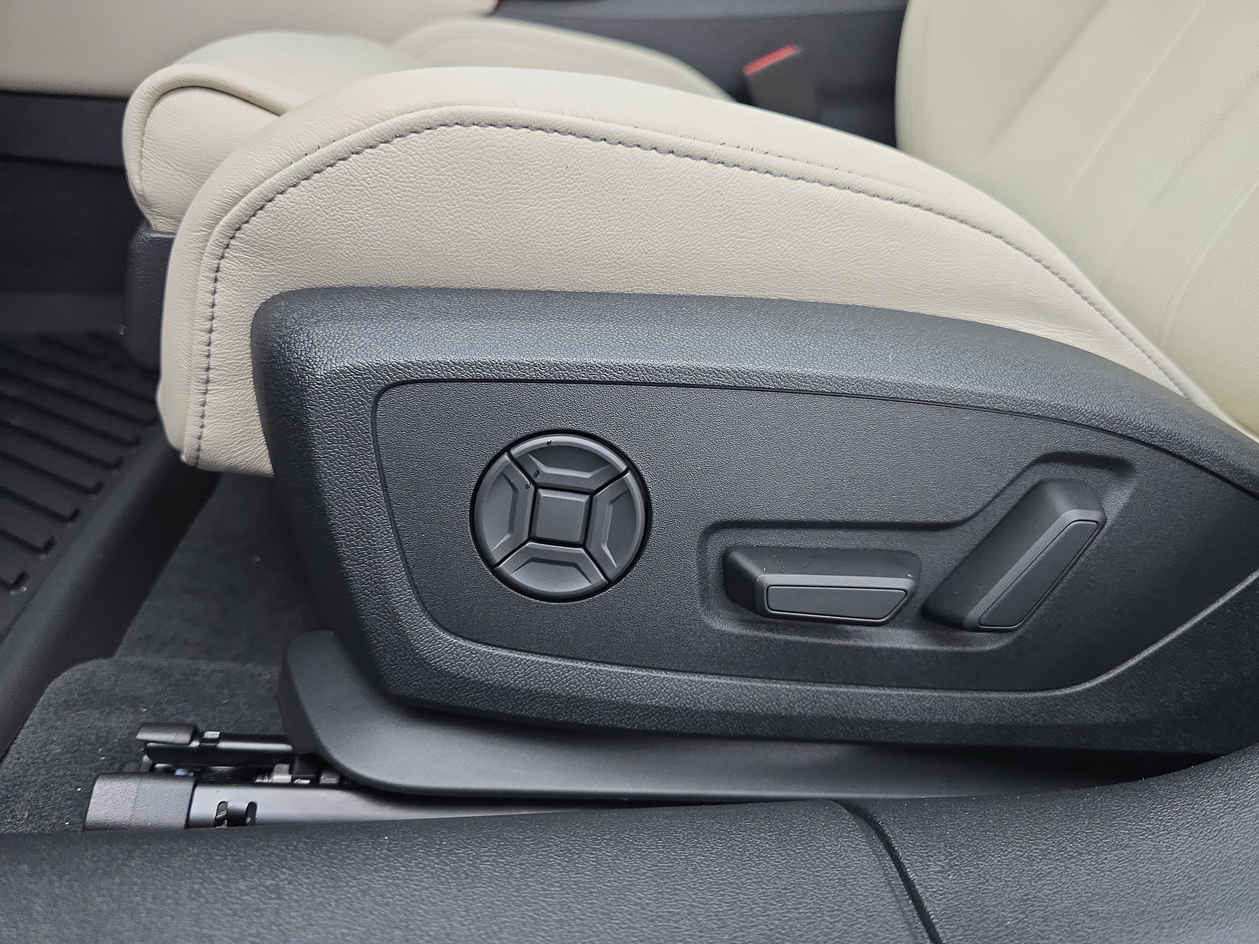 New 2026 Audi A6 Premium Plus image 28