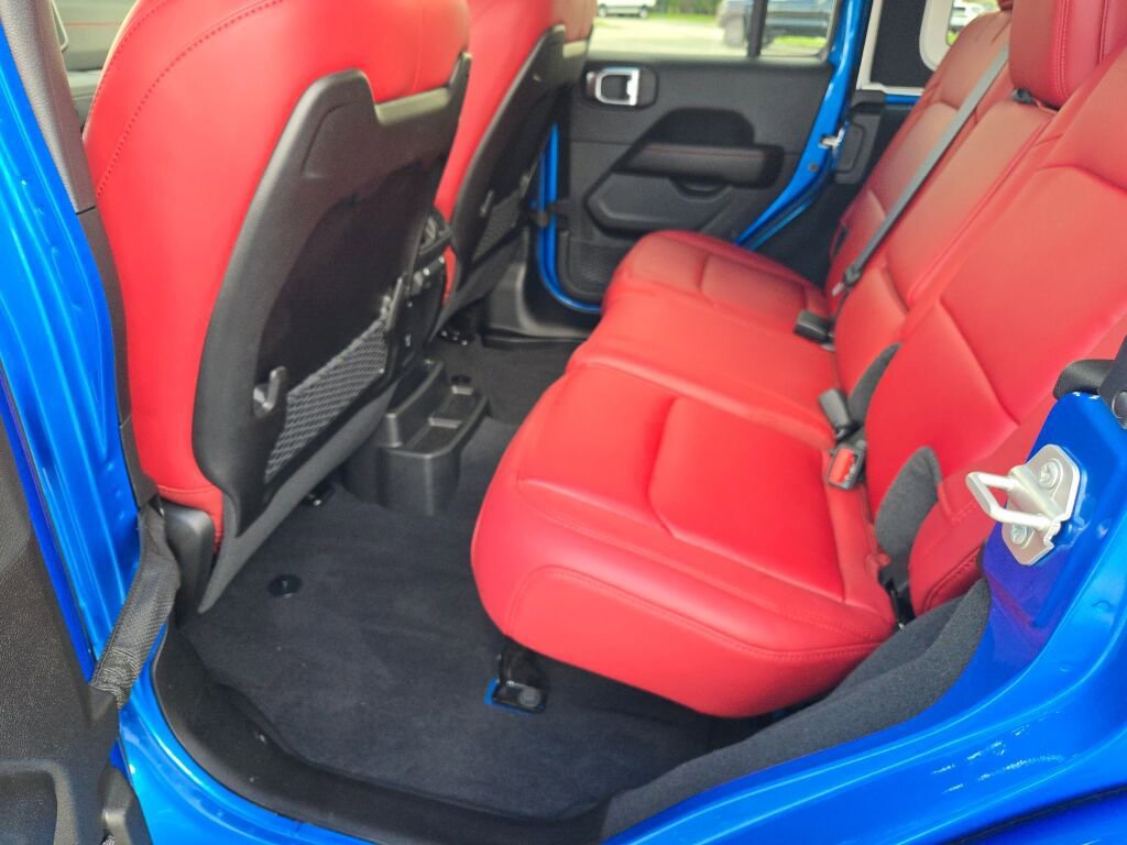 Used 2024 Jeep Wrangler Unlimited Rubicon 392 AWD/4WD image 15